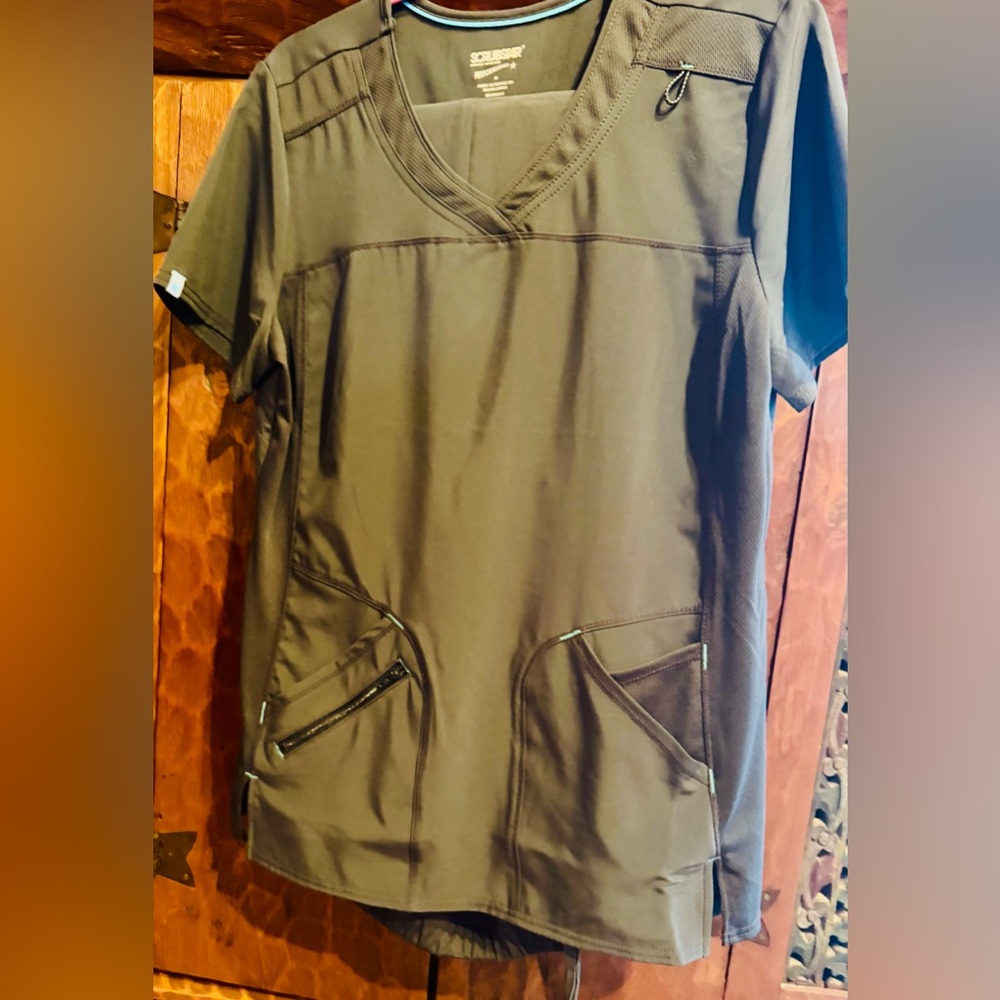 Scrubstar Charcoal Gray Performance Top